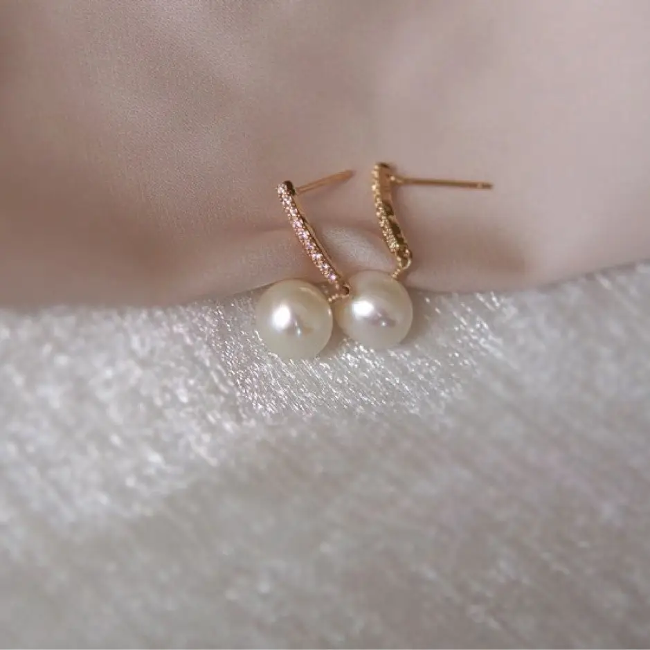 Natural Freshwater Pearl Earrings Plated White Zirconium Small Diamond - Image 4
