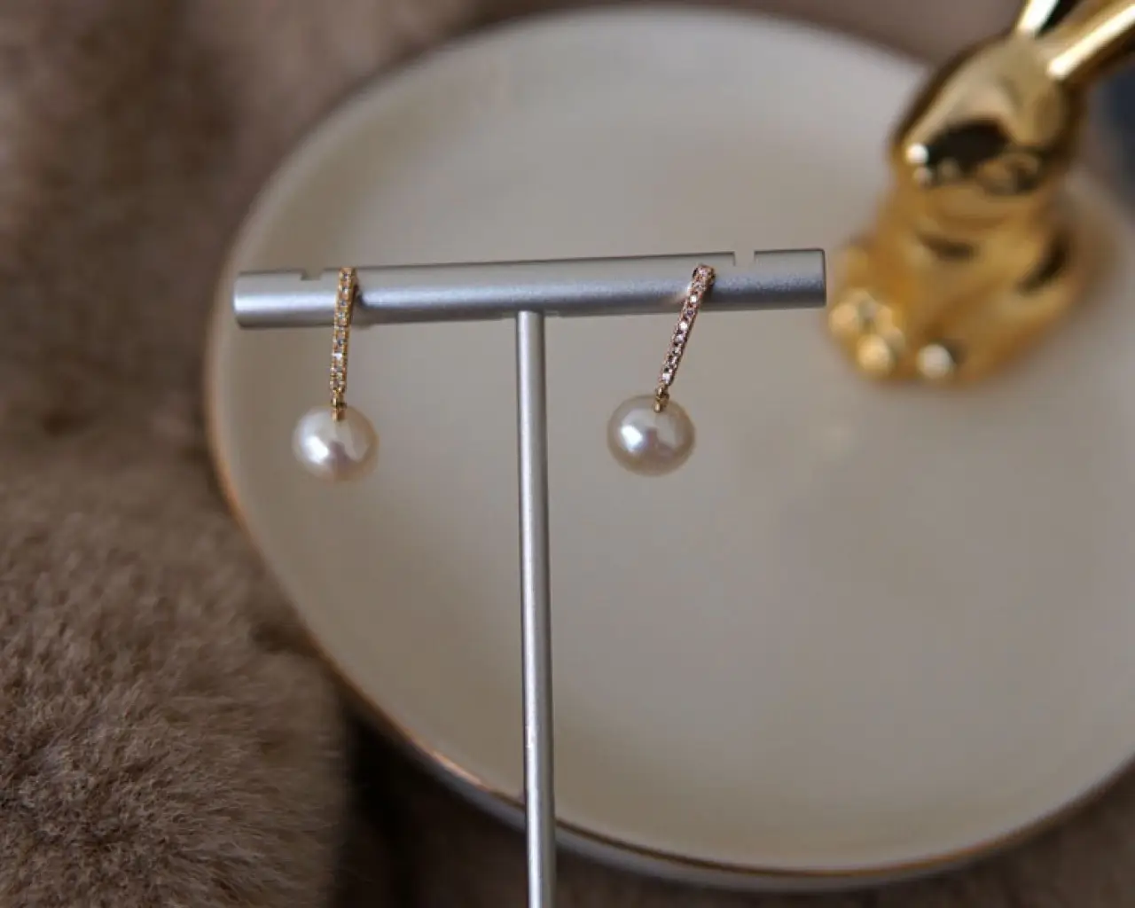 Natural Freshwater Pearl Earrings Plated White Zirconium Small Diamond — feature 5
