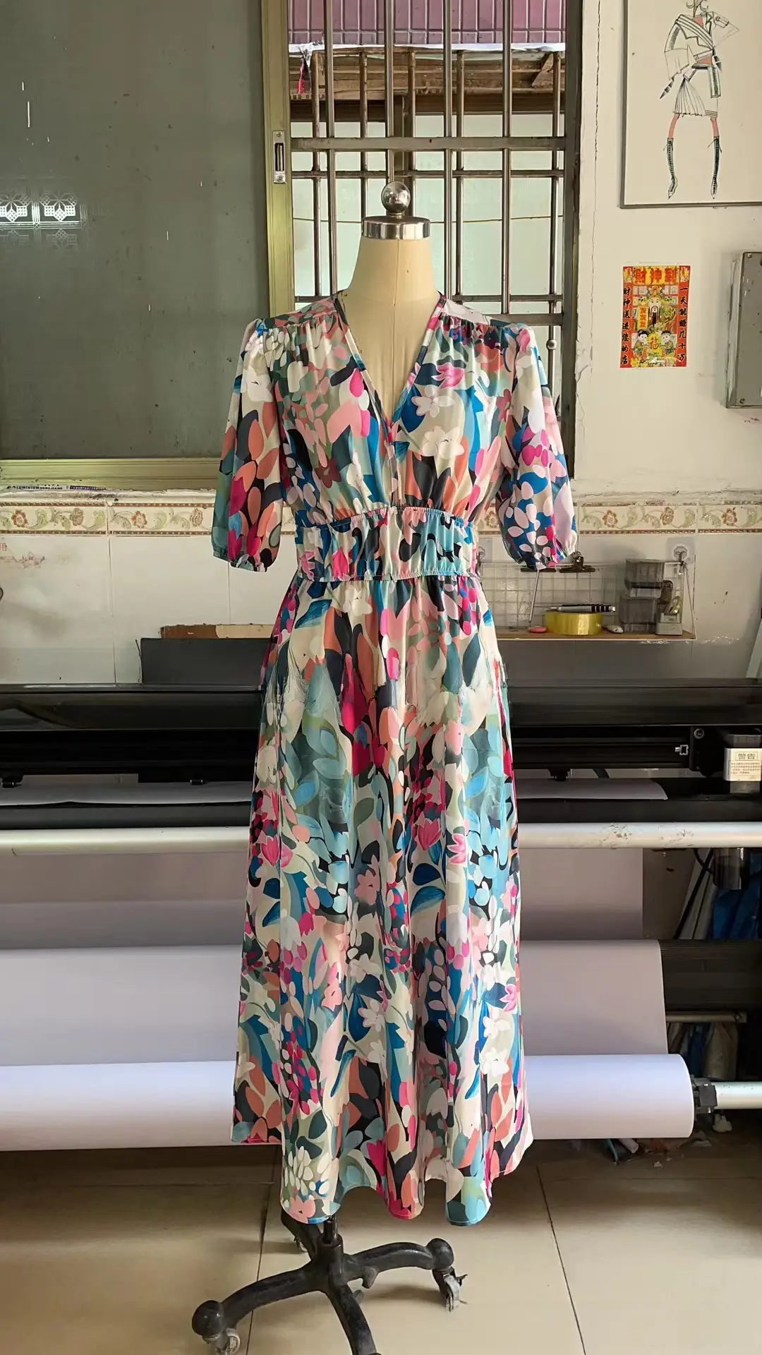 2025 Women's Printed Pajama Set Black White Abstract Design - Image 18