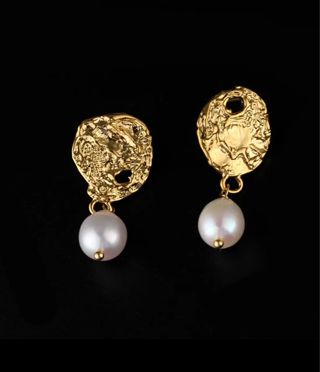 Golden Moon Phase Pearl Earrings Niche Design — feature 3