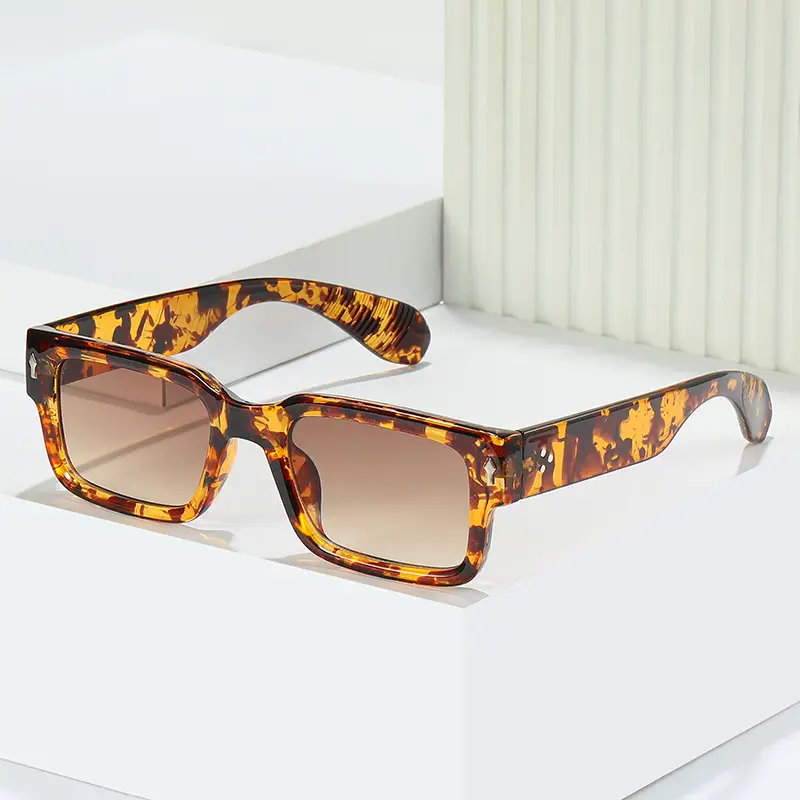 Green Square Sunglasses for Men Women UV400 - Image 10