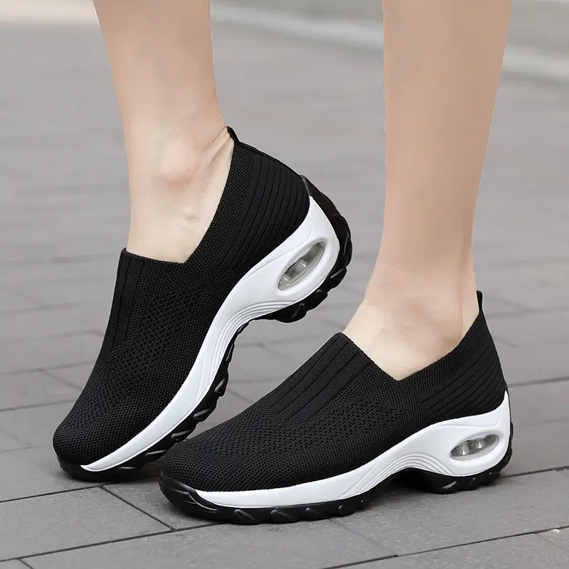 Women's Shoes Summer Soft Sole Breathable Walking Mom Shoes Middle-Aged Mesh Casual Sports Shoes Lazy Slip-On Shoes for Women - Image 10