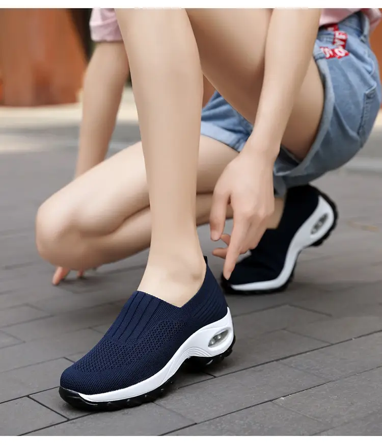 Women's Shoes Summer Soft Sole Breathable Walking Mom Shoes Middle-Aged Mesh Casual Sports Shoes Lazy Slip-On Shoes for Women — feature 30