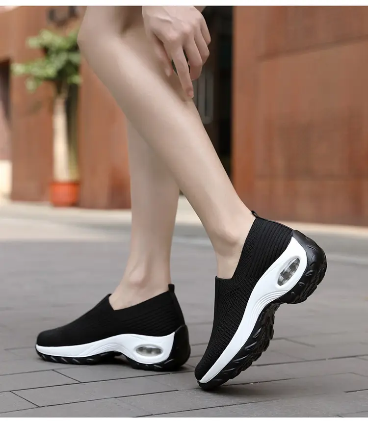 Women's Shoes Summer Soft Sole Breathable Walking Mom Shoes Middle-Aged Mesh Casual Sports Shoes Lazy Slip-On Shoes for Women — feature 44