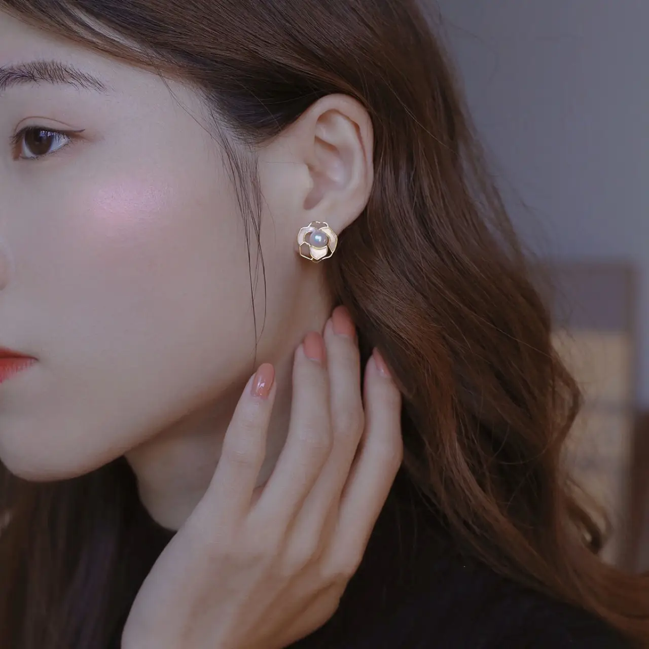 Vintage French Style Pearl Earrings for Women - Image 6