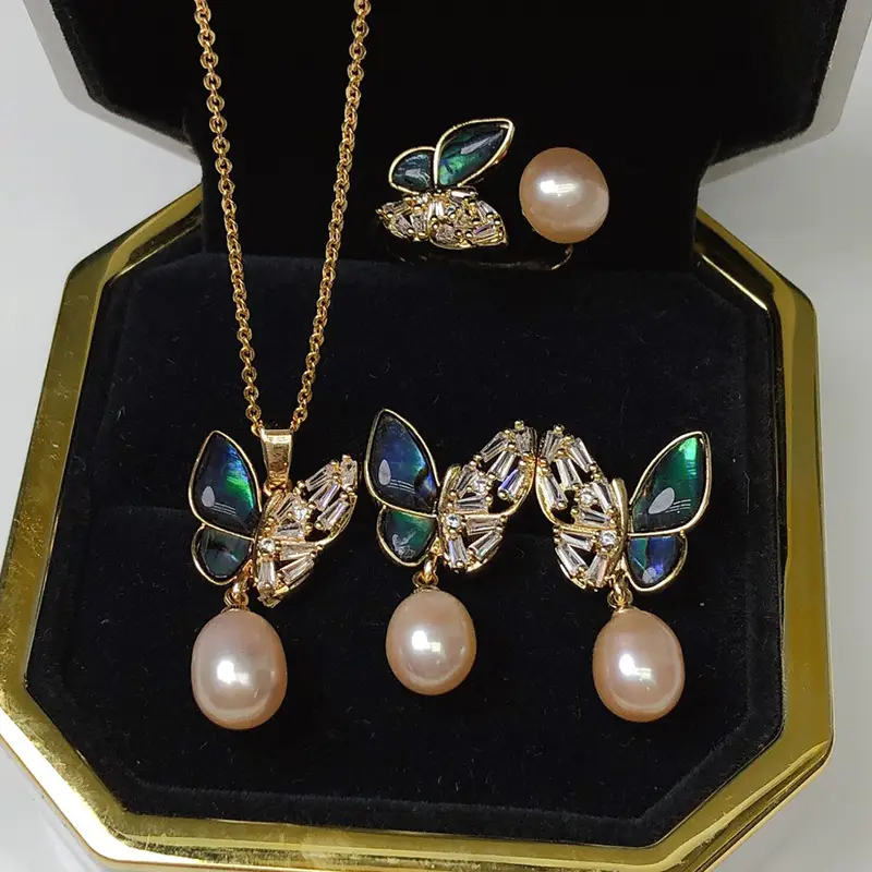 Women's Butterfly Pearl Necklace Set with Earrings
