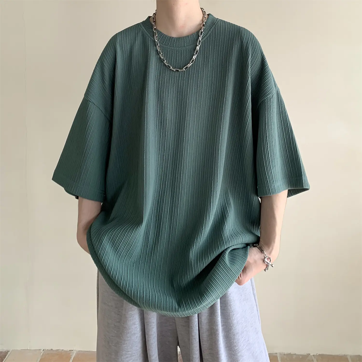 dark green