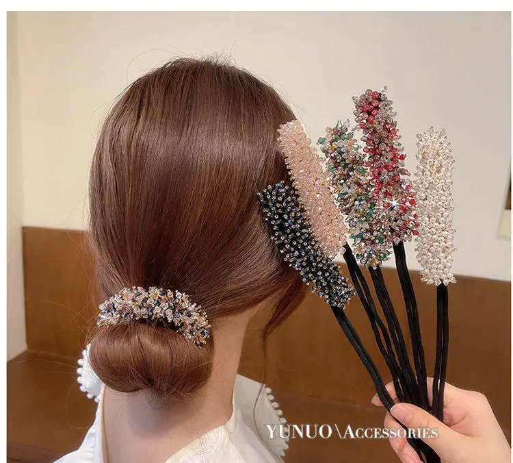 Crystal Flower Hair Brush for Women Coils — feature 1