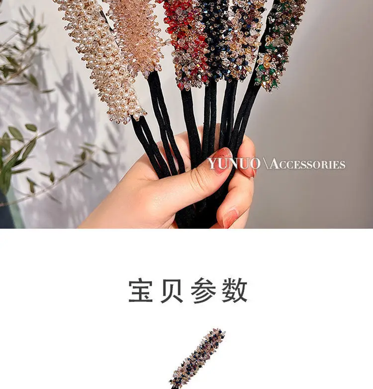 Crystal Flower Hair Brush for Women Coils — feature 3