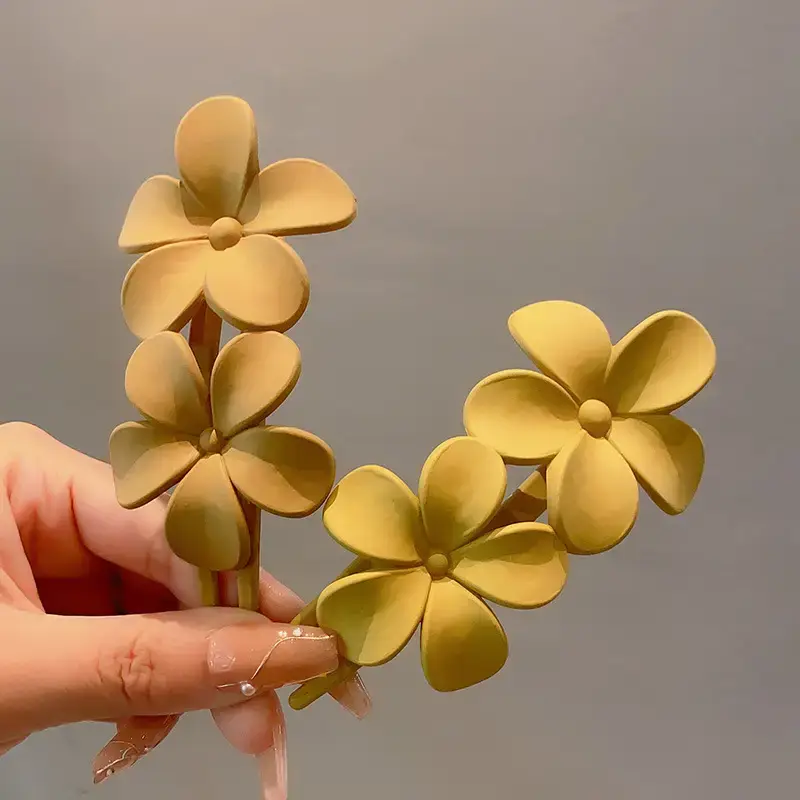 Korean Style Flower Hairpin for Women - Image 6
