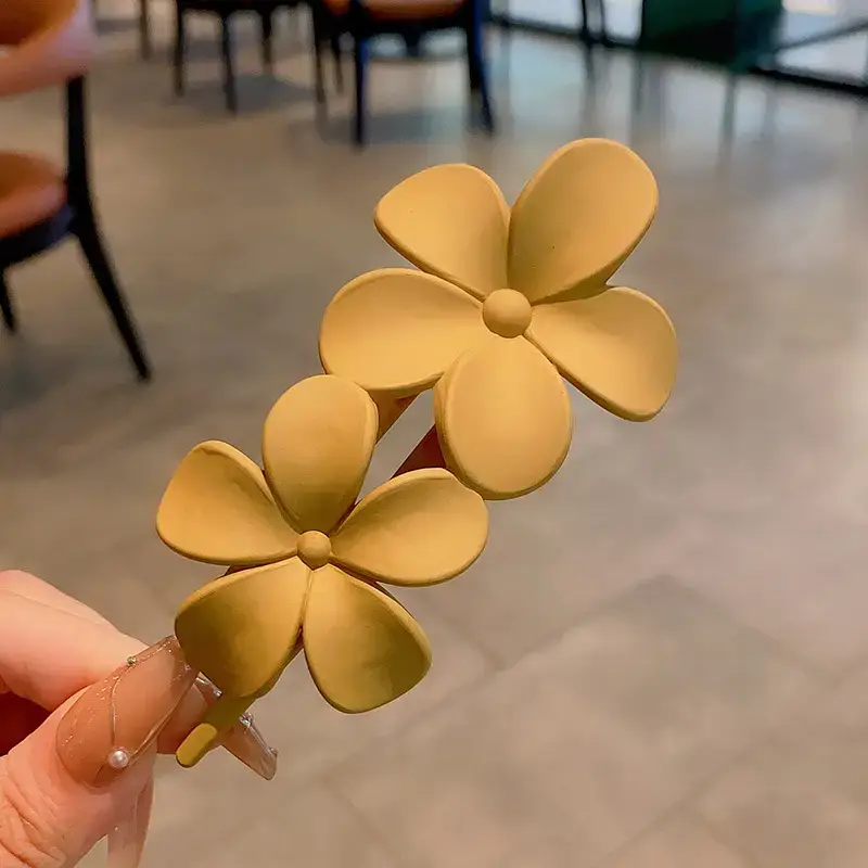 Korean Style Flower Hairpin for Women - Image 2