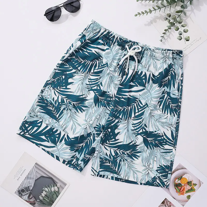 Men's Tropical Print Shorts with Pocket Design - Image 2