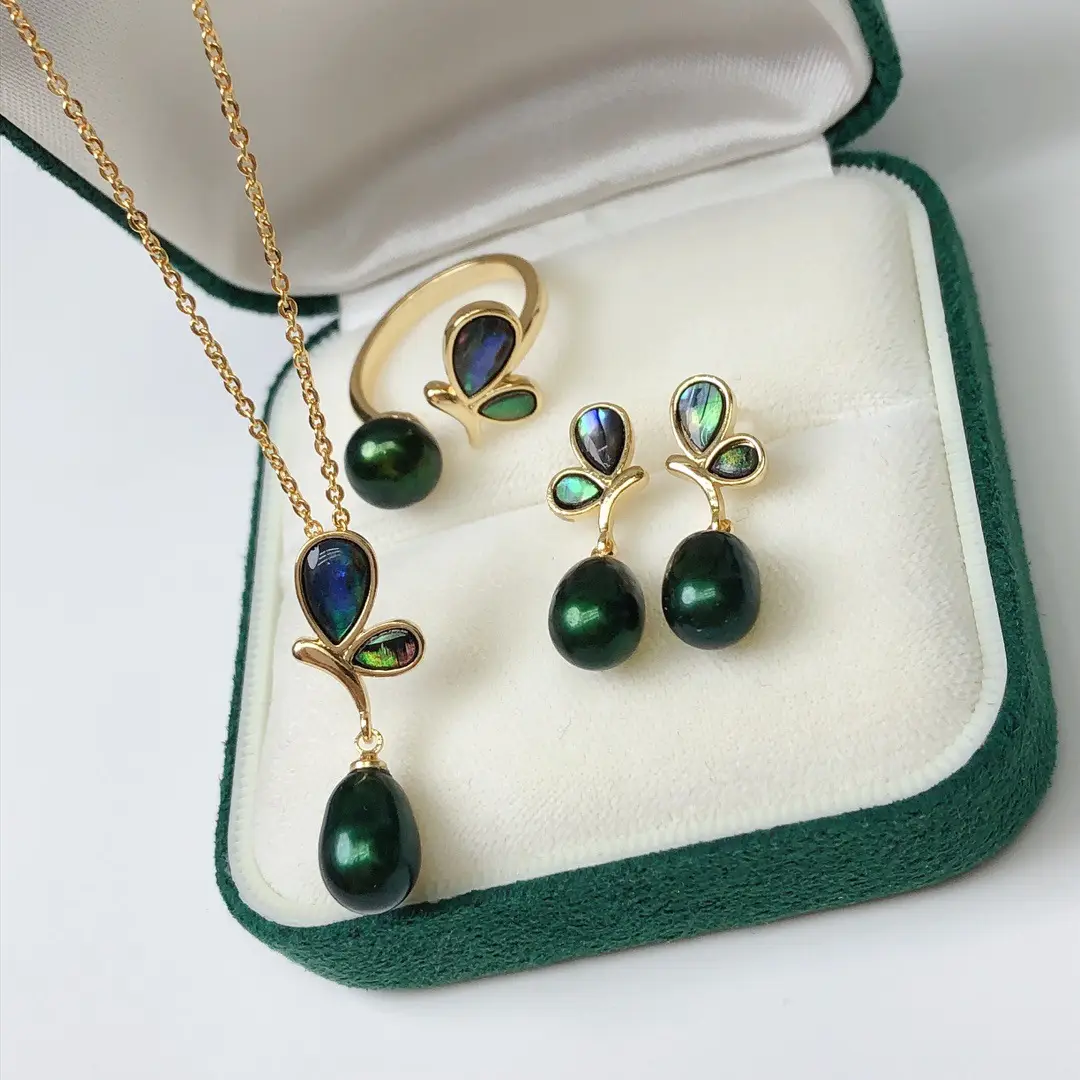 Freshwater Pearl Necklace Set with Earrings & Pendant - Image 4