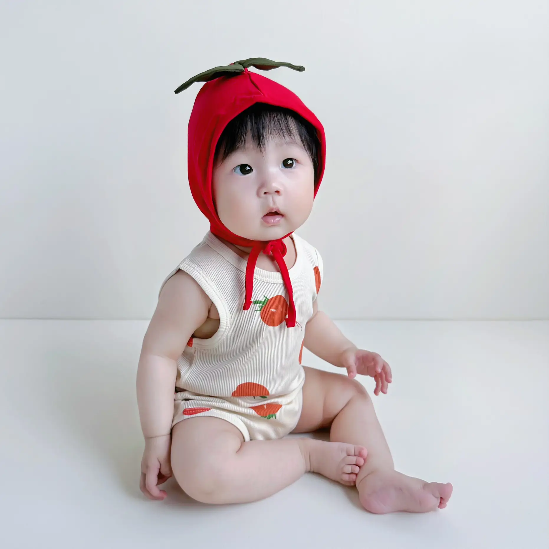 Baby Tomato Print Jumpsuit Suit with Hat - Image 4