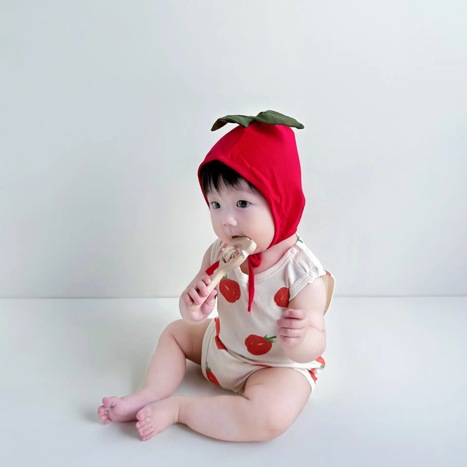 Baby Tomato Print Jumpsuit Suit with Hat — feature 27