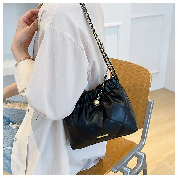 Black Pleated Chain Shoulder Bag for Women — feature 16