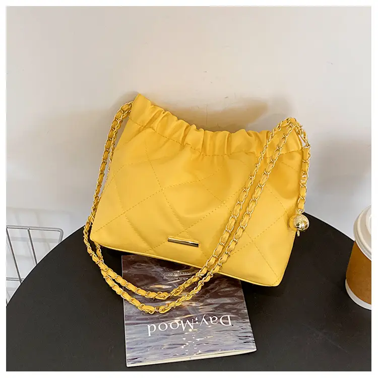 Black Pleated Chain Shoulder Bag for Women — feature 22