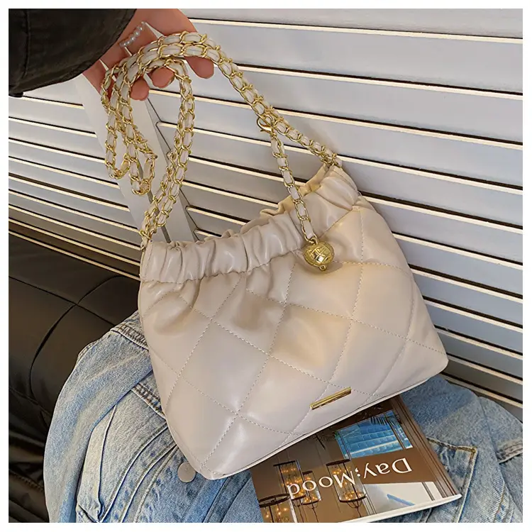 Black Pleated Chain Shoulder Bag for Women — feature 25