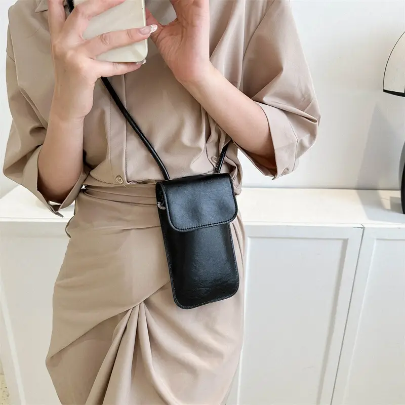 Black Vertical Mobile Phone Shoulder Bag for Women