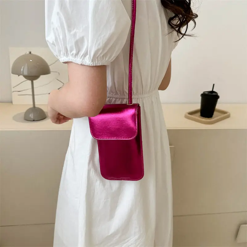 Black Vertical Mobile Phone Shoulder Bag for Women