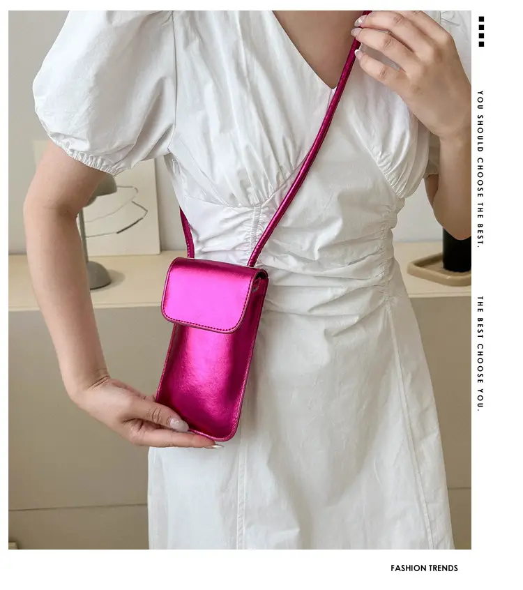 Black Vertical Mobile Phone Shoulder Bag for Women — feature 1