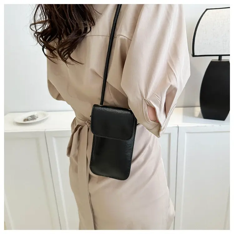 Black Vertical Mobile Phone Shoulder Bag for Women — feature 13