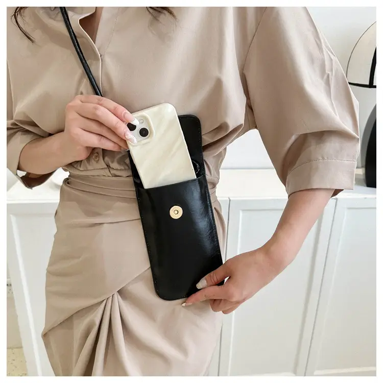 Black Vertical Mobile Phone Shoulder Bag for Women — feature 16