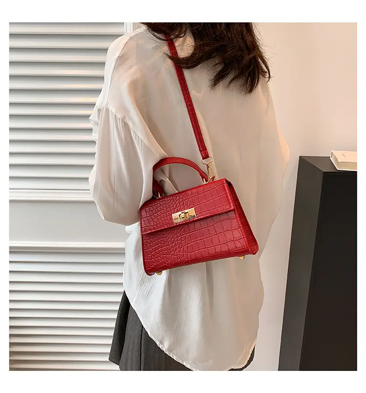 Green Croc Leather Shoulder Bag for Women 2023 — feature 17