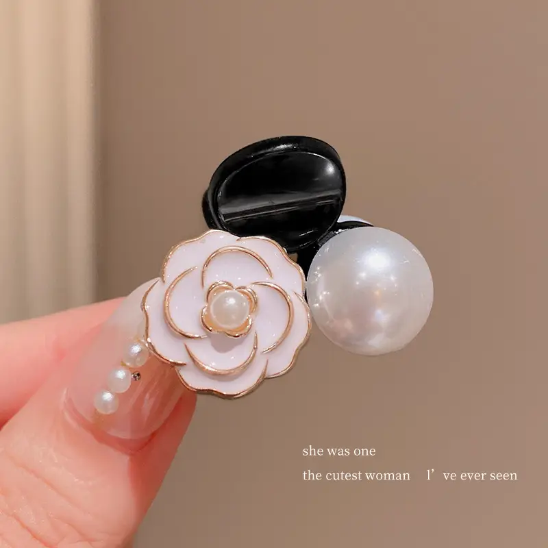 Pearl Flower Hairpin with Black Clip - Image 2