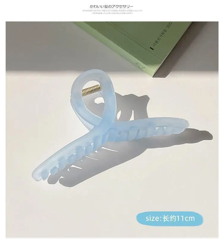 Pink Shark Hair Clip for Large Volume Women — feature 19