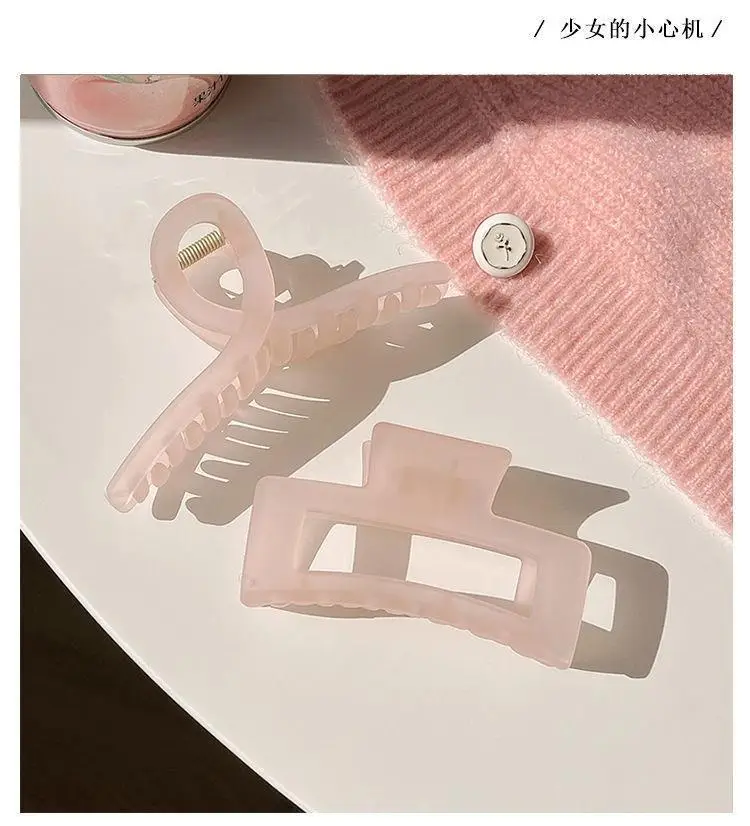 Pink Shark Hair Clip for Large Volume Women — feature 20