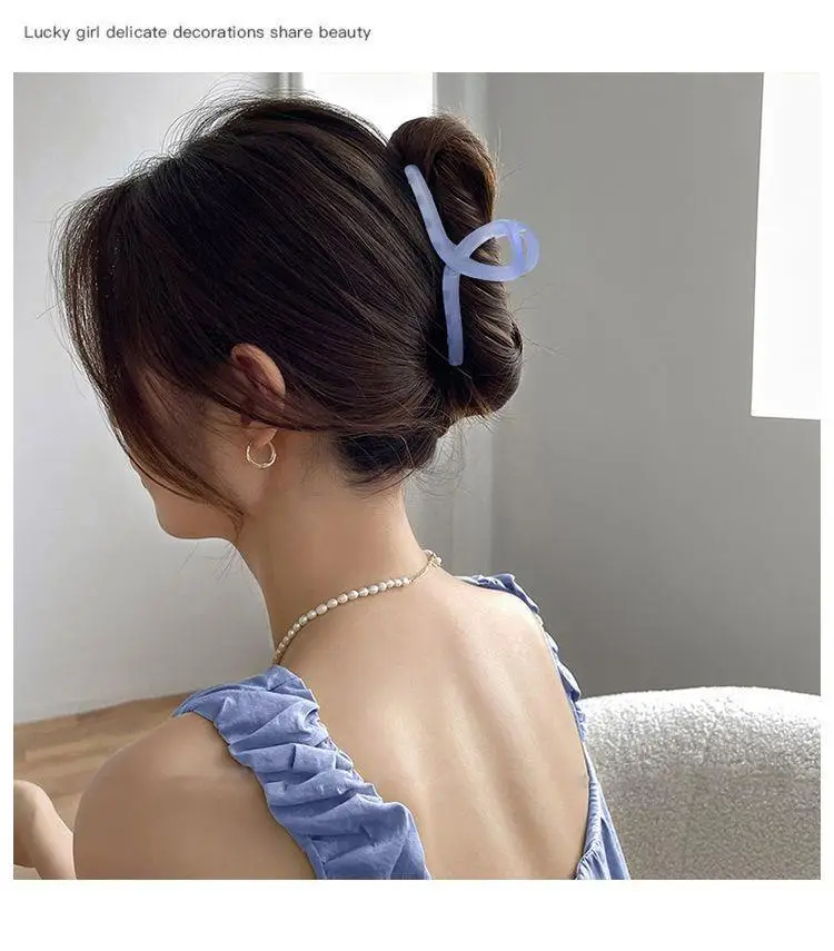Pink Shark Hair Clip for Large Volume Women — feature 23