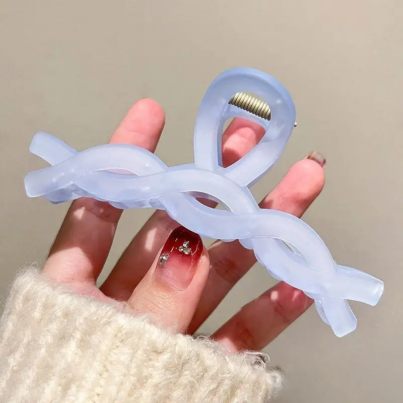 Pink Shark Hair Clip for Large Volume Women - Image 13