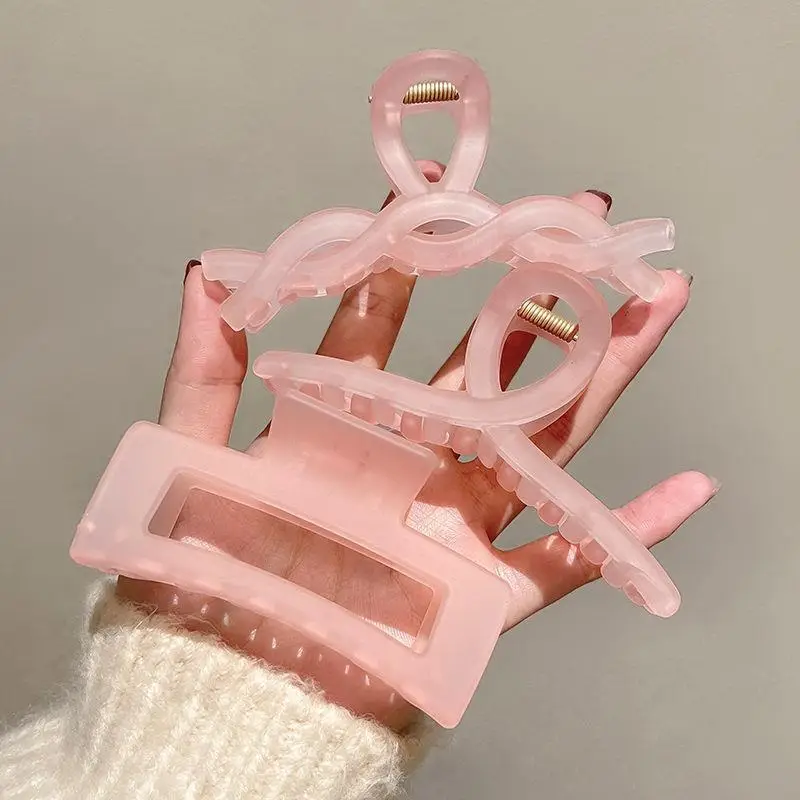Pink Shark Hair Clip for Large Volume Women - Image 2