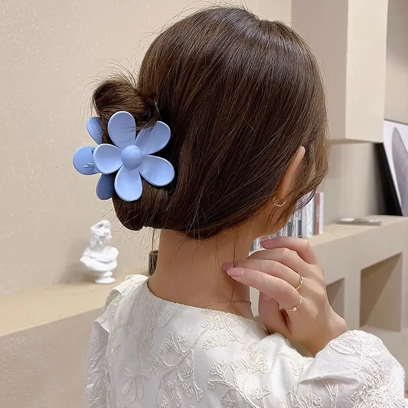 Orange Flower Hairpin Women's Ponytail Grab Clip — feature 4