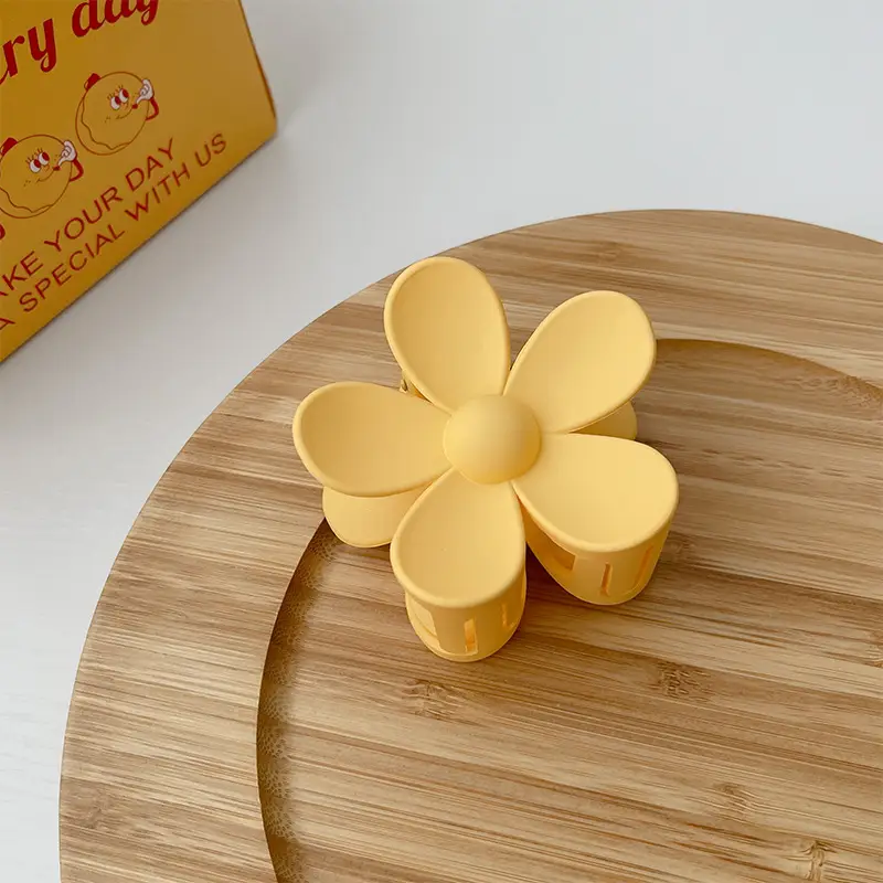 Orange Flower Hairpin Women's Ponytail Grab Clip - Image 3
