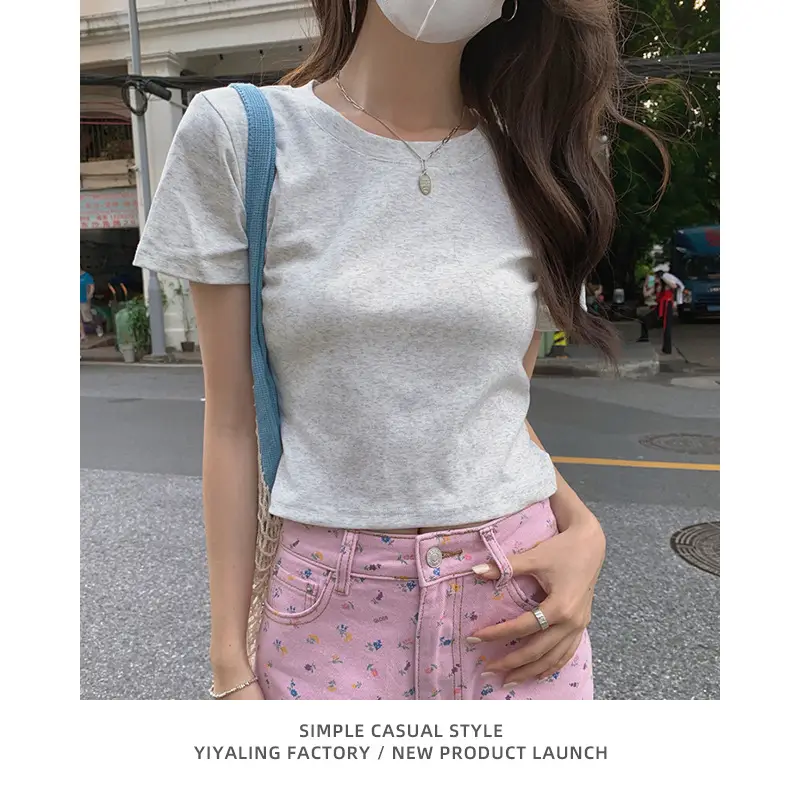 Black Slim Fit T-Shirt for Women Summer Casual Wear - Image 5