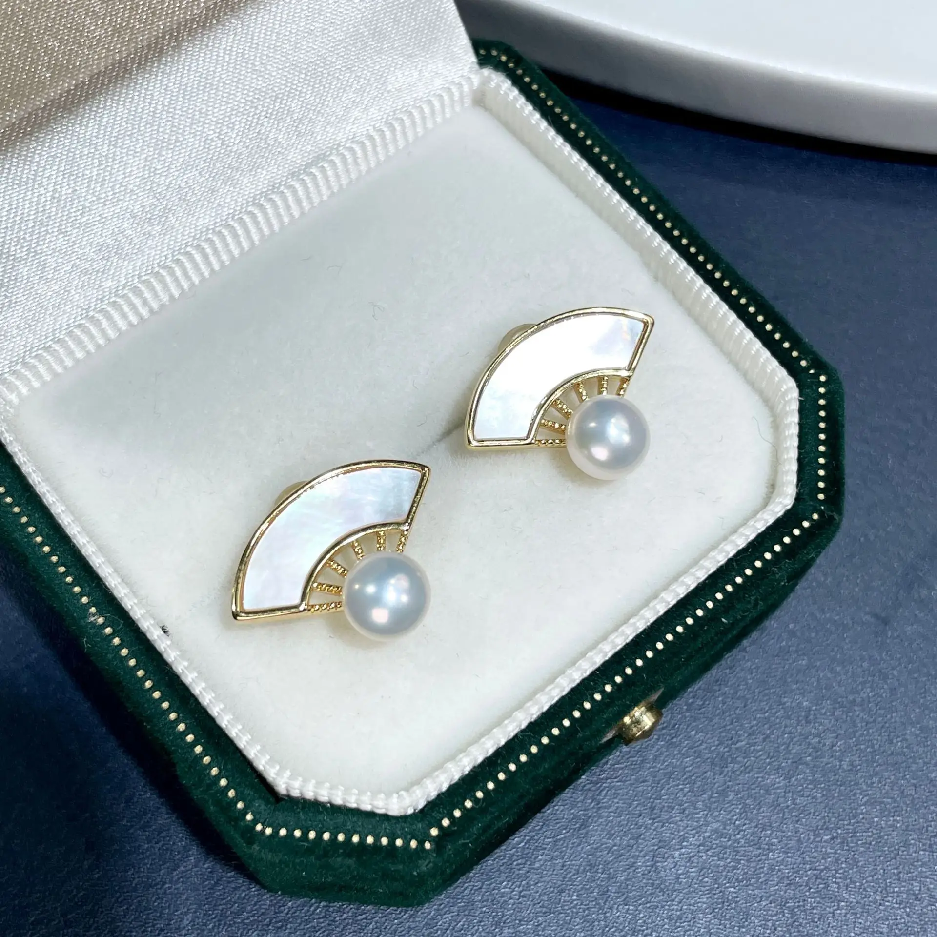 925 Sterling Pearl Fan Earrings Women's New Style - Image 6