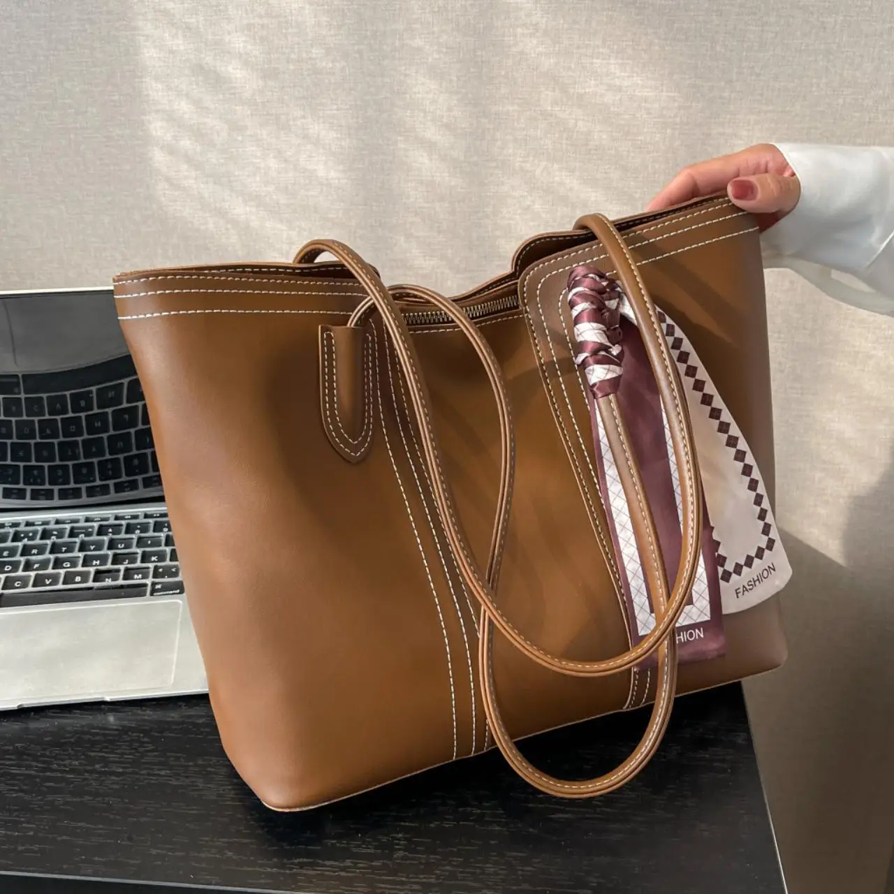 Gold Textured Women's Large Capacity Tote Bag - Image 8