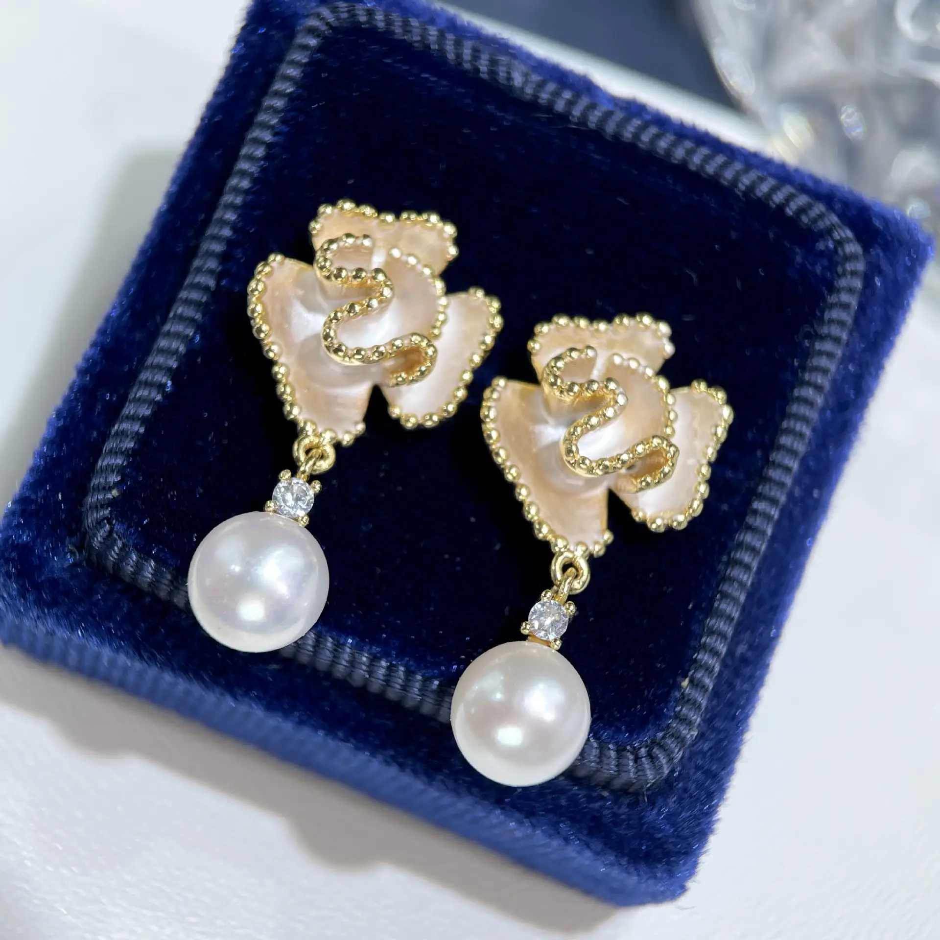 925 Sterling Pearl Earrings Women's New Flower Design - Image 3