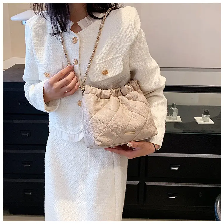 Black Quilted Chain Shoulder Bag for Women — feature 11