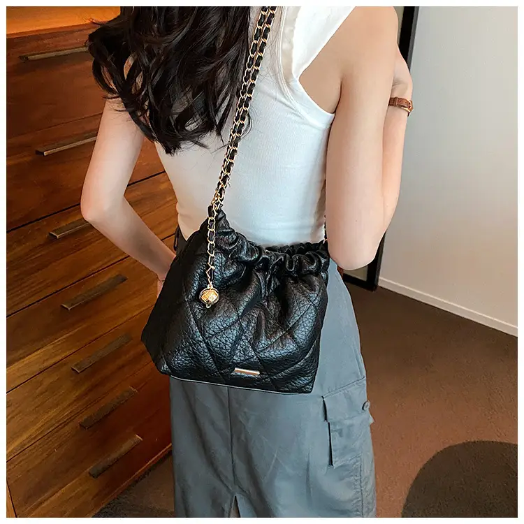 Black Quilted Chain Shoulder Bag for Women — feature 14