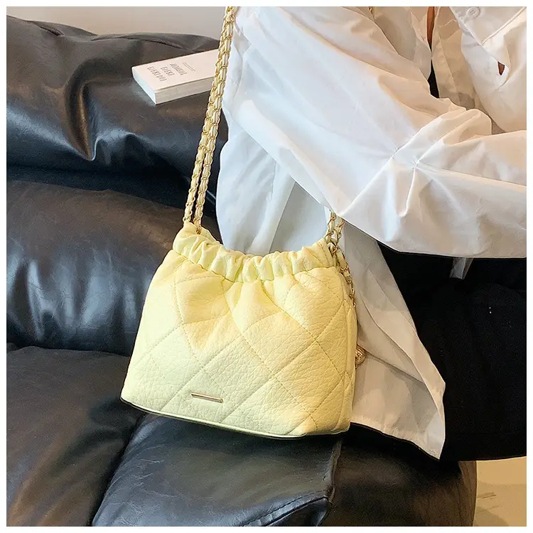 Black Quilted Chain Shoulder Bag for Women — feature 9