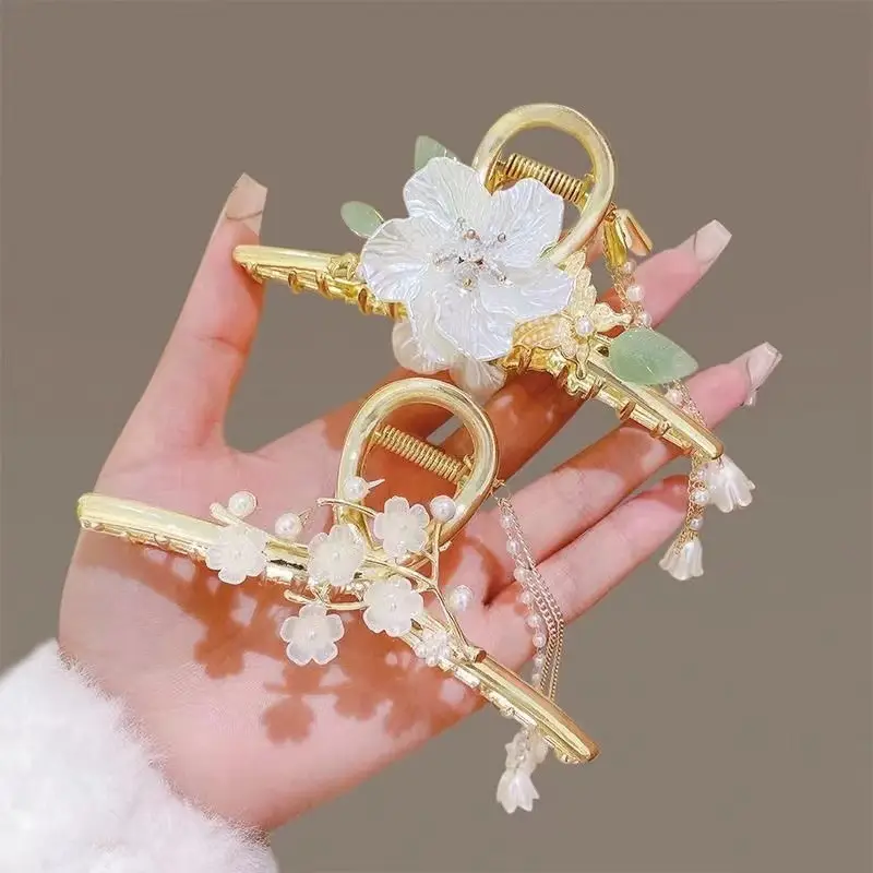 High-End Camellia Hairpin with Pearl Tassel for Women - Image 7