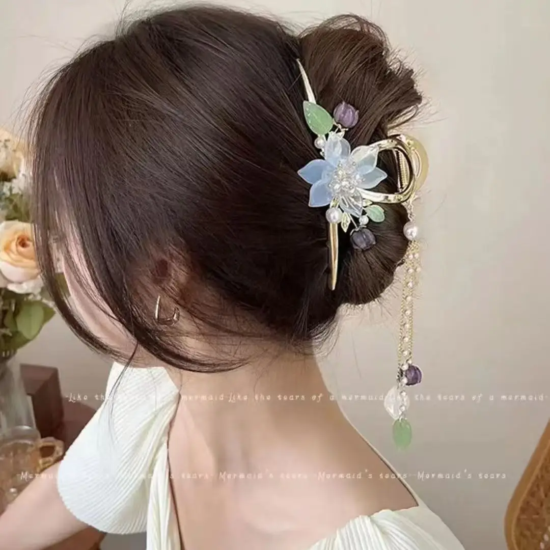 High-End Camellia Hairpin with Pearl Tassel for Women — feature 2