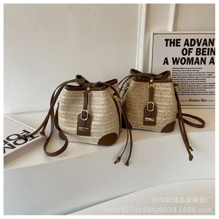 Women Woven Bucket Bag Straw Color-Blocking 2026 — feature 14