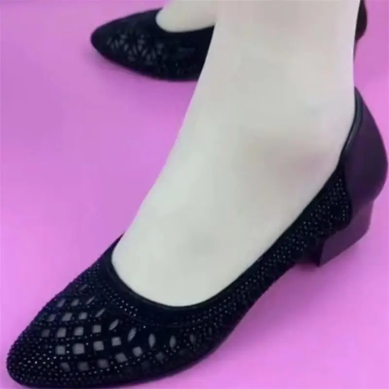 Women Low Heeled Black Mesh Sandals 2023 - Image 6