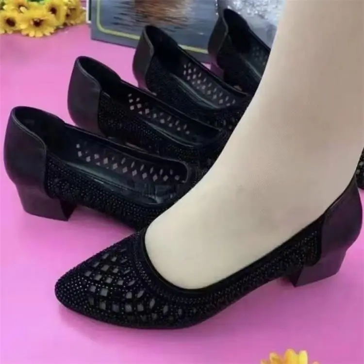 Women Low Heeled Black Mesh Sandals 2023 — feature 1