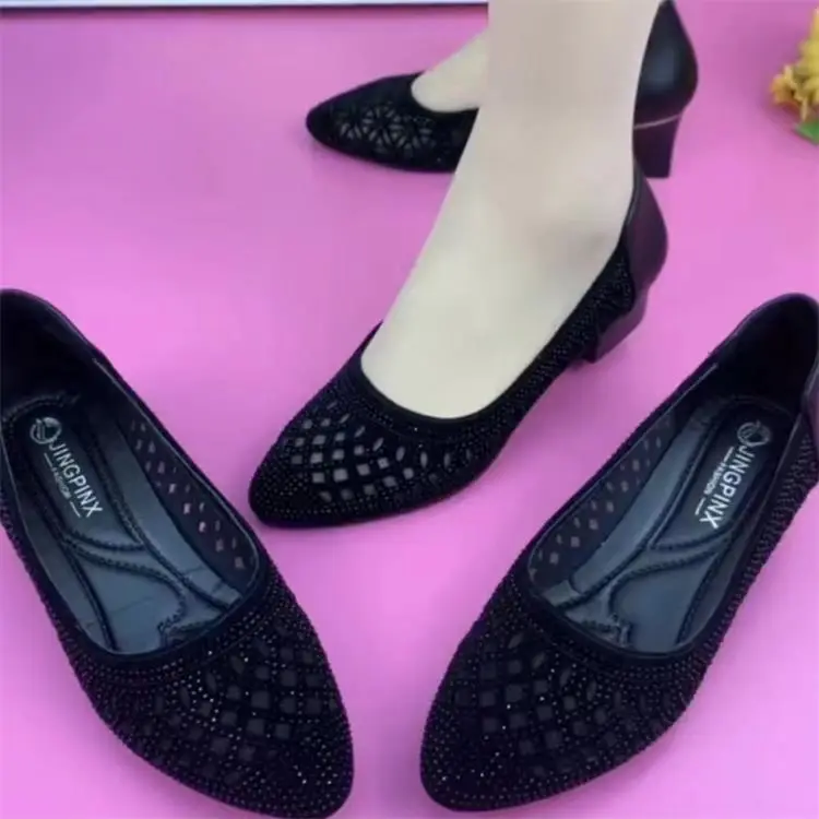Women Low Heeled Black Mesh Sandals 2023 — feature 2