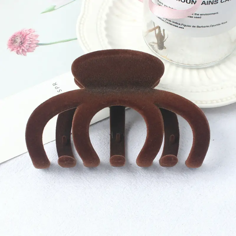 Women's Grasp Hair Clip with Pearl Accents - Image 37